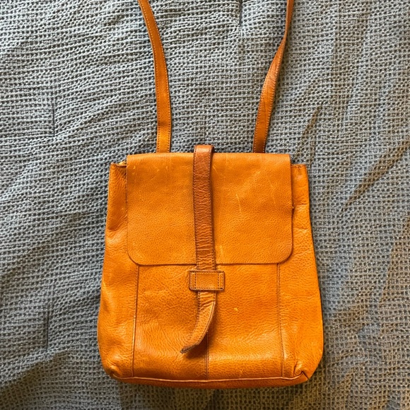 Daluth Trading Company Leather Backpack and Large Purse - Picture 3 of 3